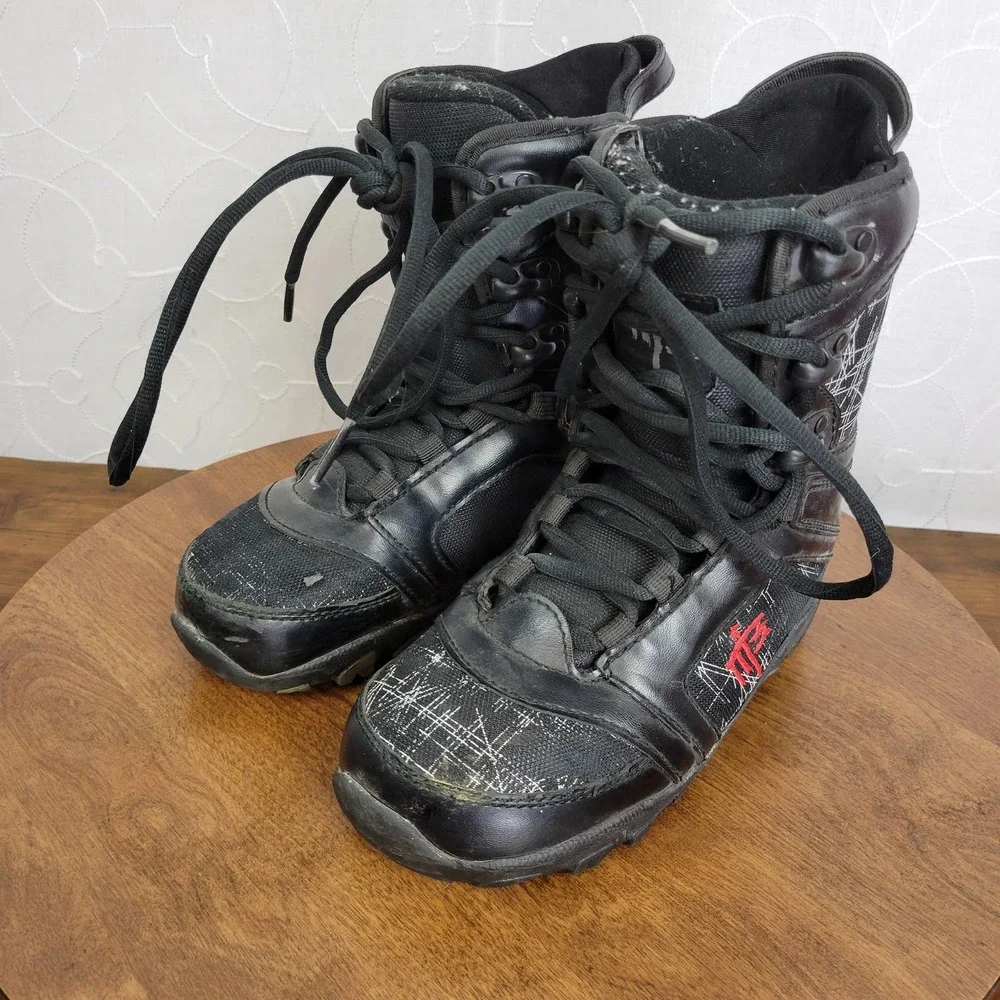 Millenium 3 Mens Boots Youth 5 Black Militia Snowboard Lace-Up‎ All-Mountain